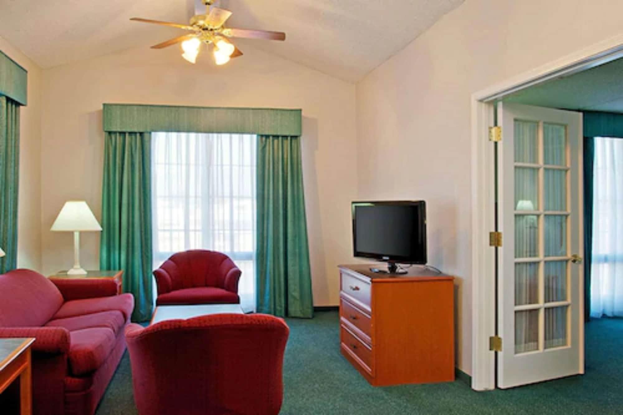 La Quinta & By Wyndham San Bernardino