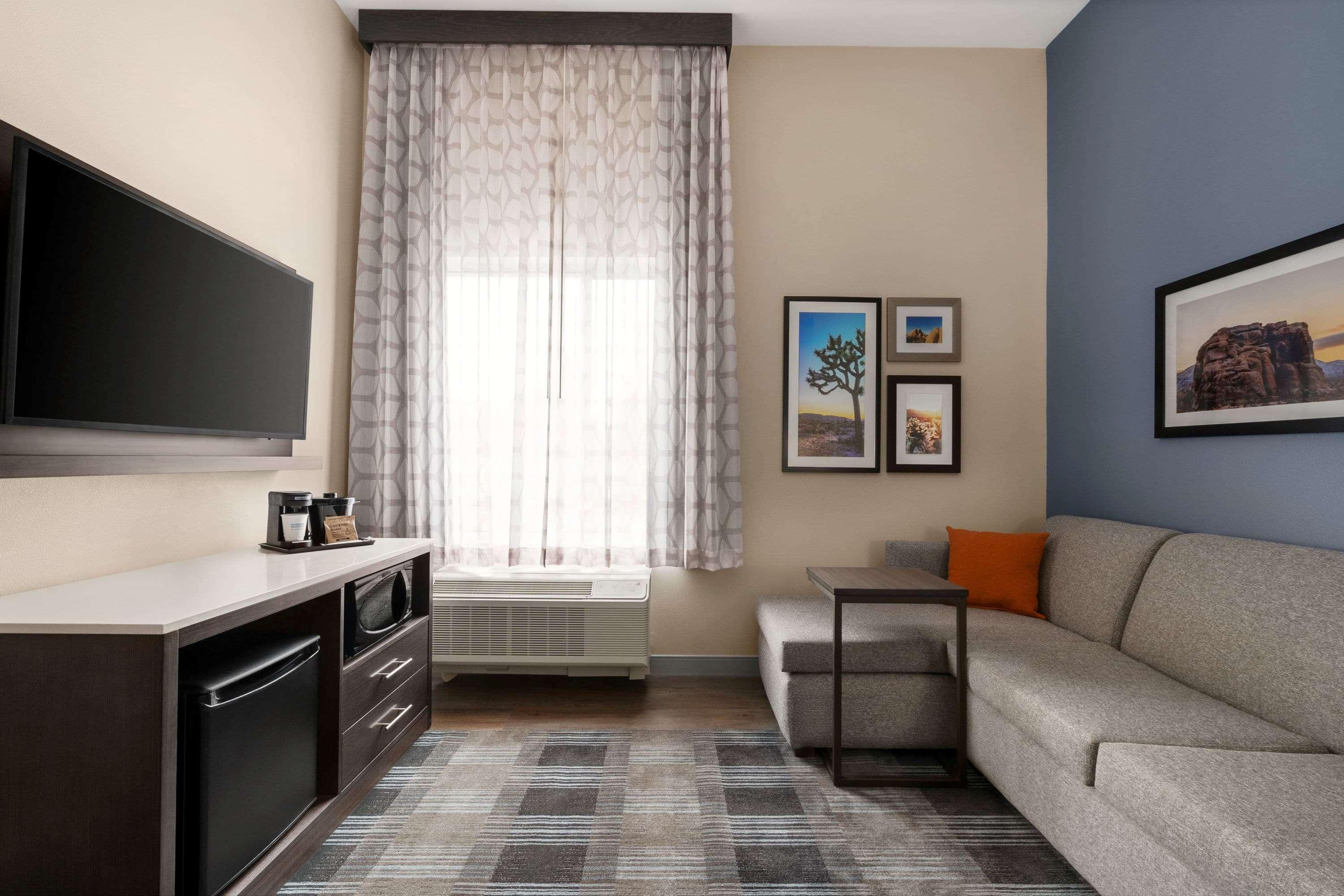 Hotel La Quinta & By Wyndham