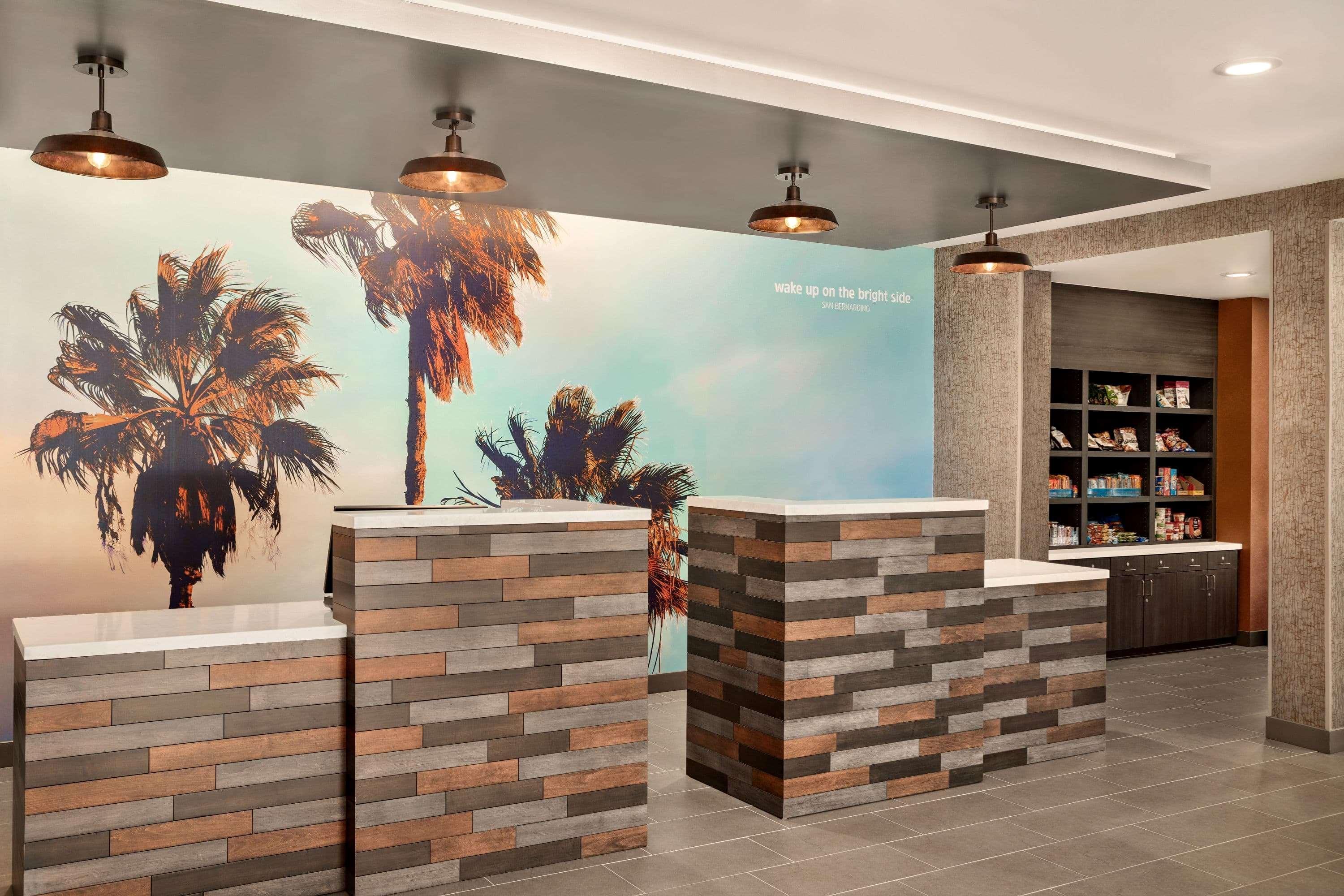 La Quinta & By Wyndham Hotel 2*