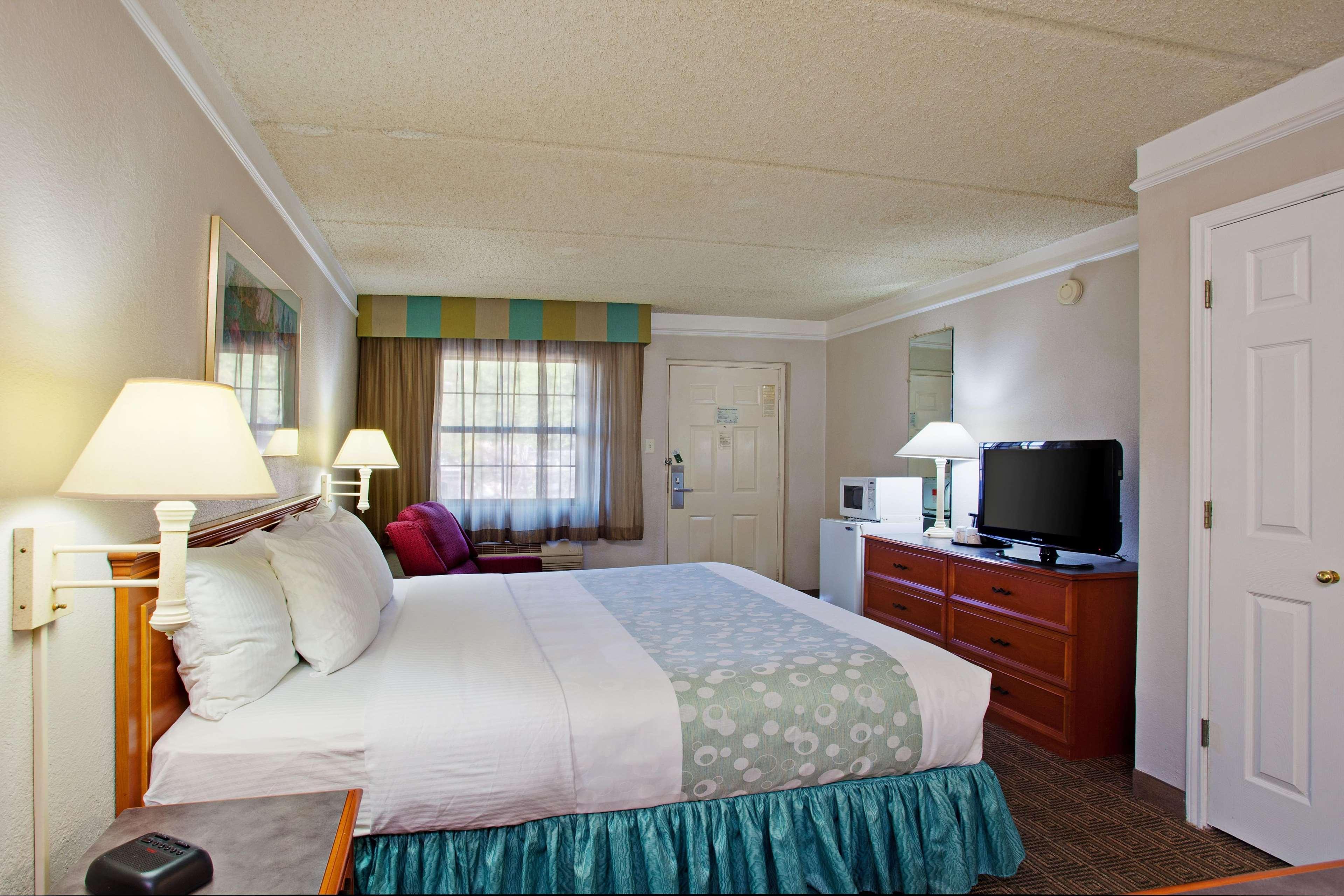 La Quinta & By Wyndham Hotel San Bernardino