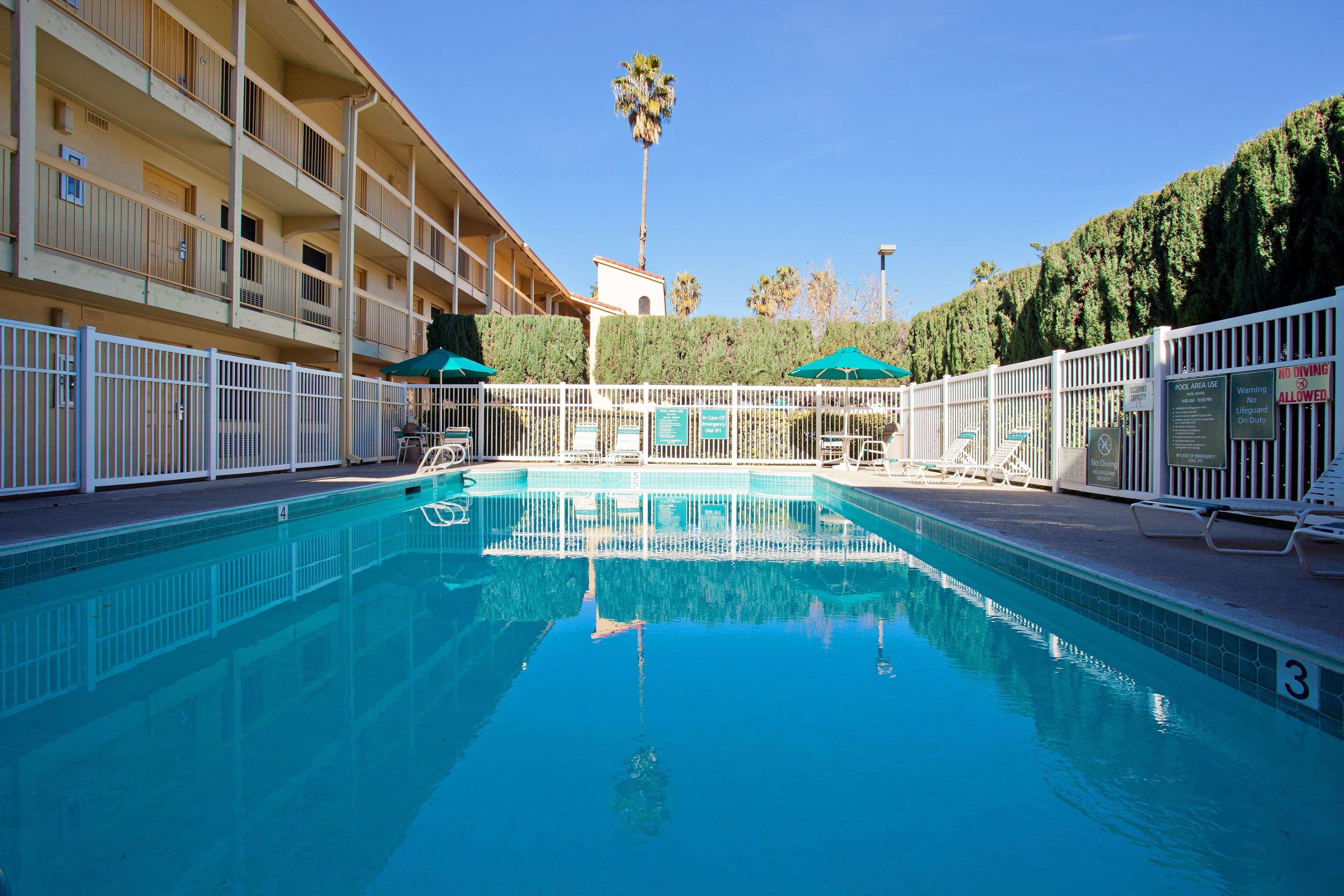 La Quinta & By Wyndham 2*
