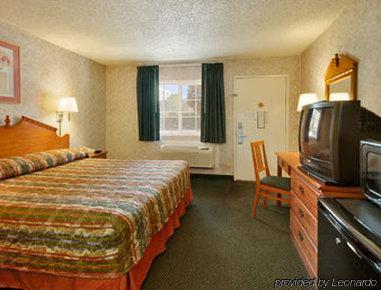 La Quinta & By Wyndham Hotel 2*