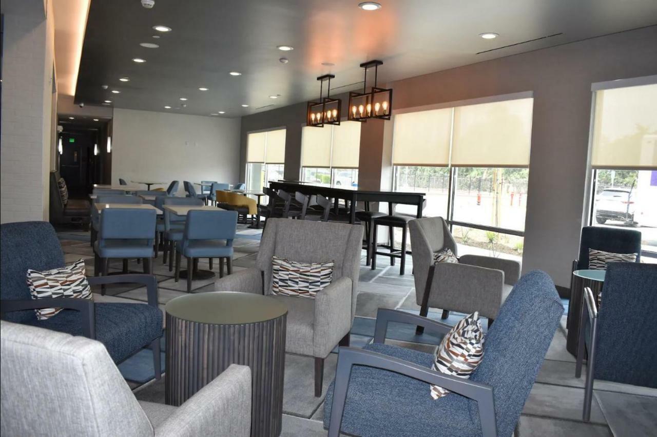 Hotel La Quinta & By Wyndham