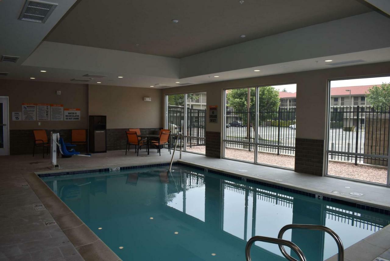 La Quinta & By Wyndham Hotel San Bernardino